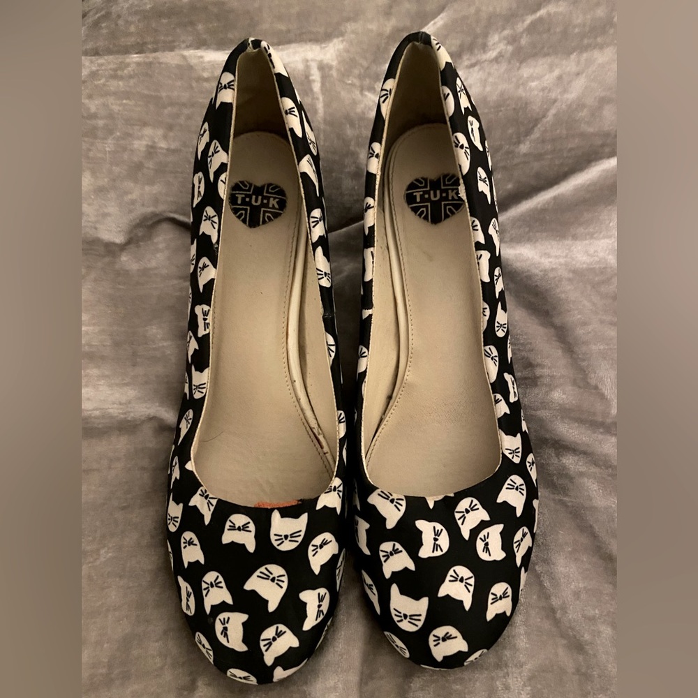 COPY - T.U.K. Brand Cat Kitten Faces heels. Size 11. EUC